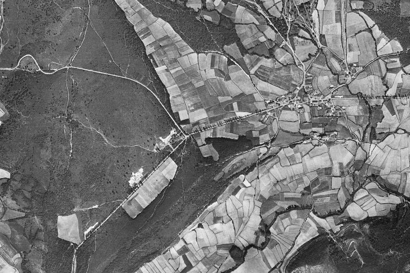 Ortofoto de 1956-1957 del núcleo de Barrundia