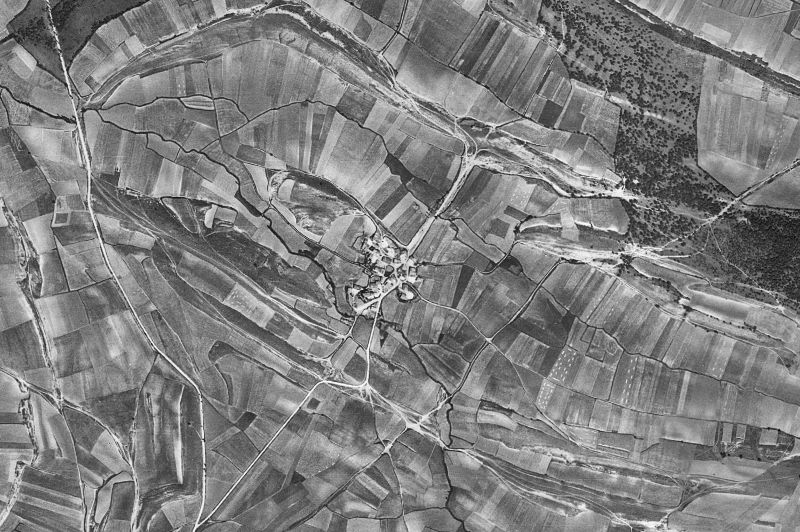 Ortofoto de 1956-1957 del núcleo de San Millán/Donemiliaga