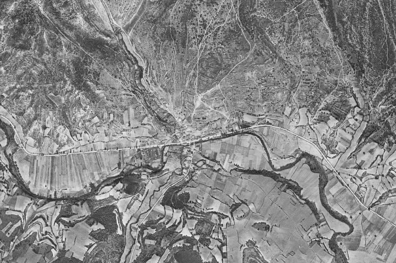 Ortofoto de 1956-1957 del núcleo de Valdegovía/Gaubea