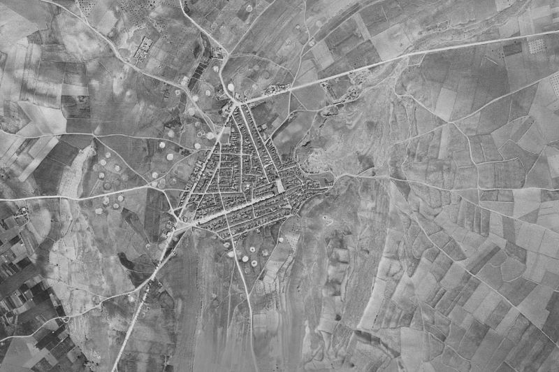 Ortofoto de 1956-1957 del núcleo de Montealegre del Castillo