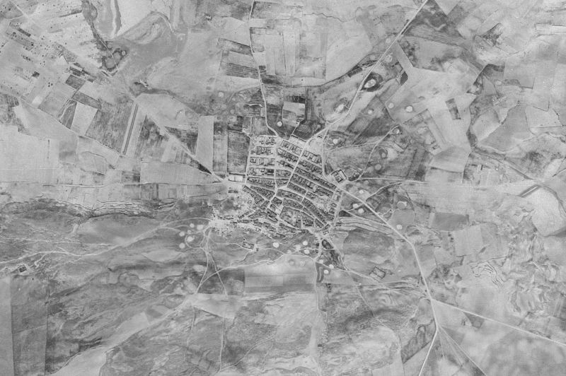 Ortofoto de 1956-1957 del núcleo de Pétrola