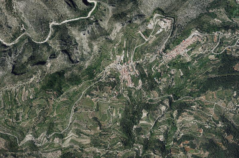 Ortofoto actual del núcleo de La Vall de Laguar