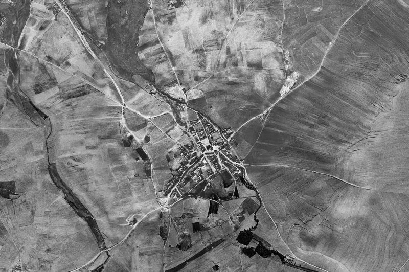 Ortofoto de 1956-1957 del núcleo de Fuentes de Año