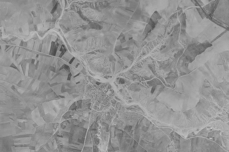 Ortofoto de 1956-1957 del núcleo de Maello