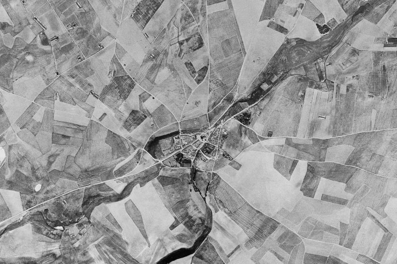Ortofoto de 1956-1957 del núcleo de Moraleja de Matacabras