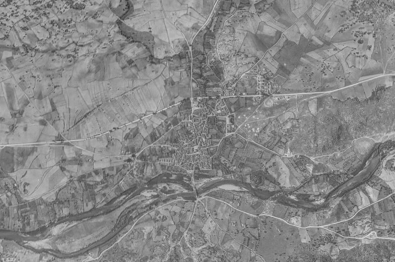 Ortofoto de 1956-1957 del núcleo de Navaluenga