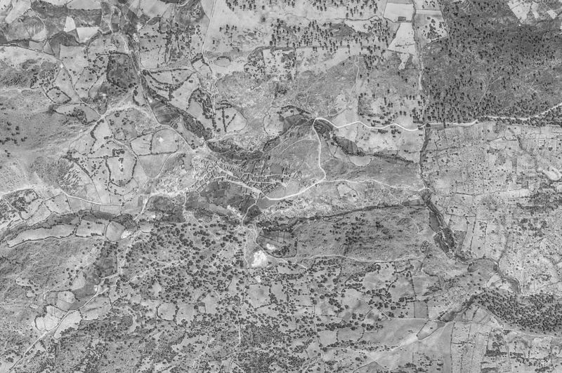 Ortofoto de 1956-1957 del núcleo de Santa Cruz de Pinares