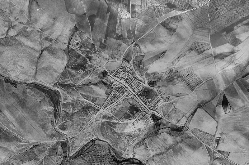 Ortofoto de 1956-1957 del núcleo de Maguilla