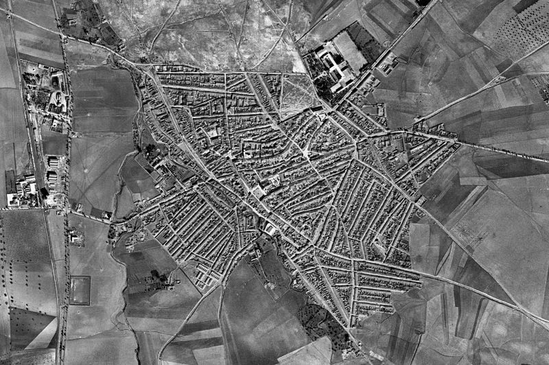 Ortofoto de 1956-1957 del núcleo de Villafranca de los Barros