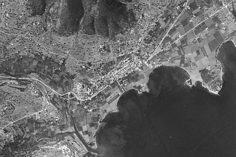 Ortofoto de 1956-1957 del núcleo de Santa Eulària des Riu