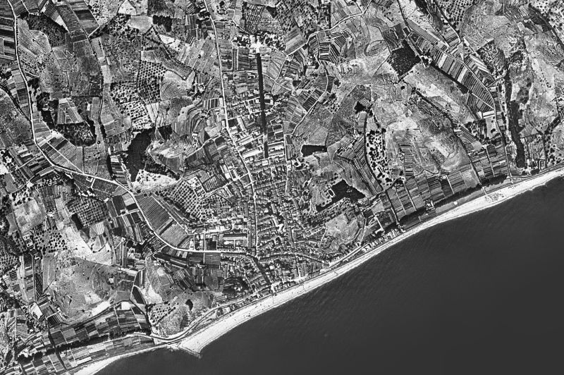 Ortofoto de 1956-1957 del núcleo de Canet de Mar