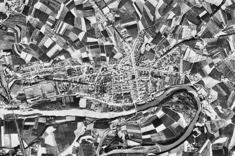 Ortofoto de 1956-1957 del núcleo de Manlleu