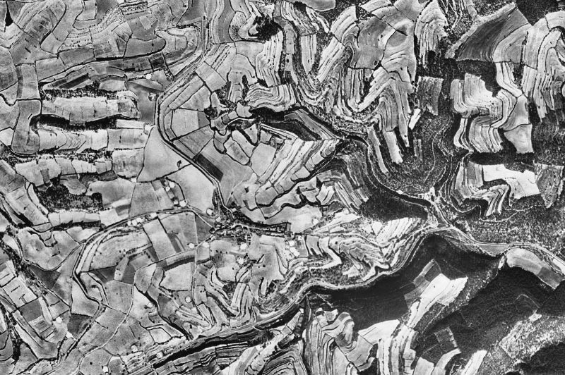 Ortofoto de 1956-1957 del núcleo de Montmaneu
