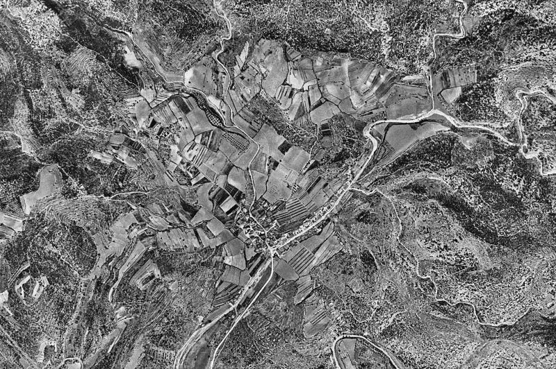 Ortofoto de 1956-1957 del núcleo de Olesa de Bonesvalls