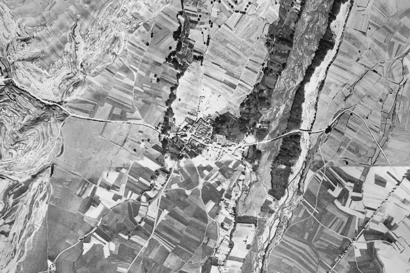 Ortofoto de 1956-1957 del núcleo de Fresno de Río Tirón