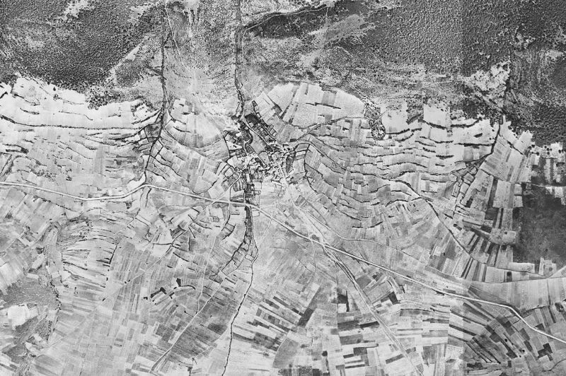Ortofoto de 1956-1957 del núcleo de Monterrubio de la Demanda