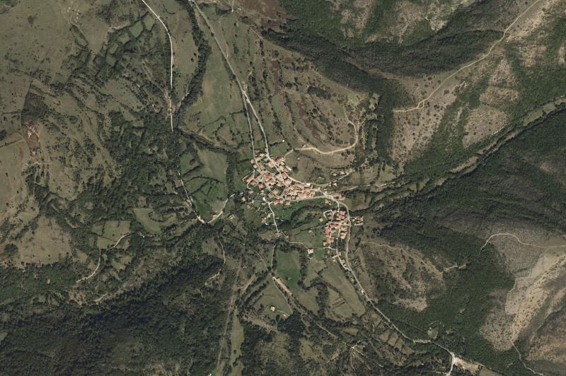 Ortofoto actual del núcleo de Pineda de la Sierra