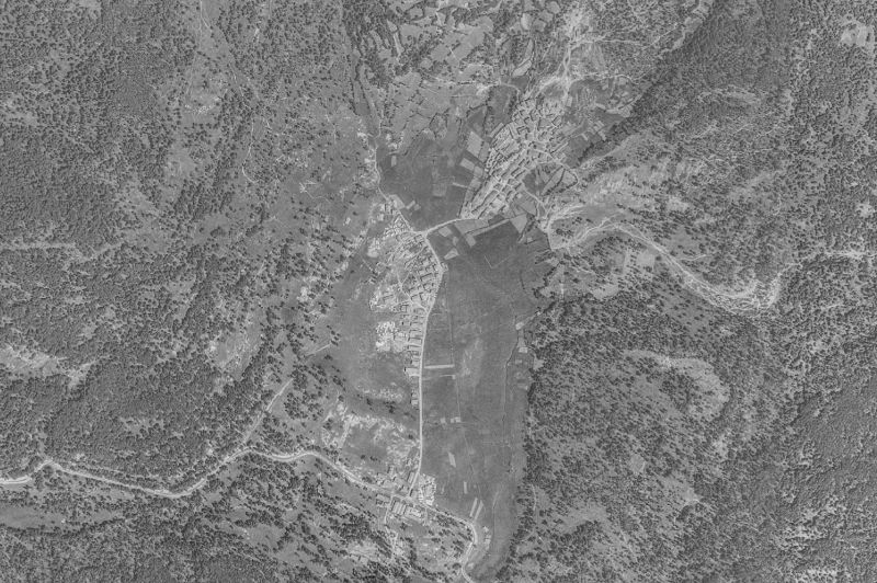 Ortofoto de 1956-1957 del núcleo de Regumiel de la Sierra