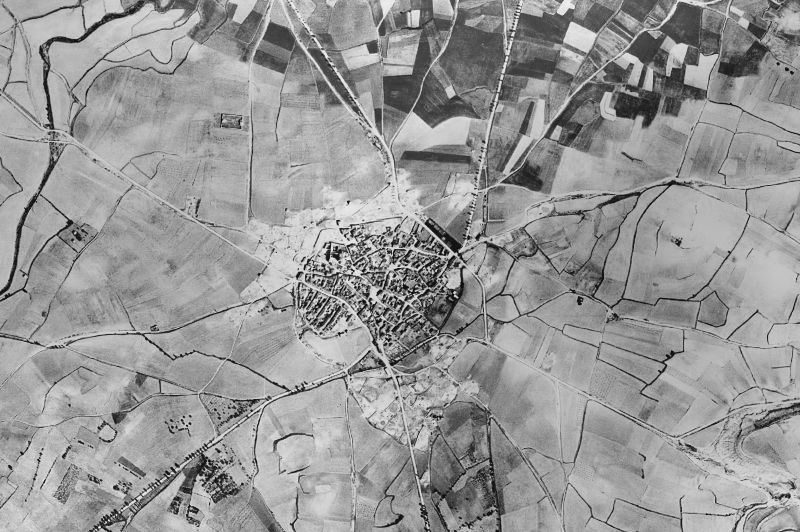 Ortofoto de 1956-1957 del núcleo de Sasamón