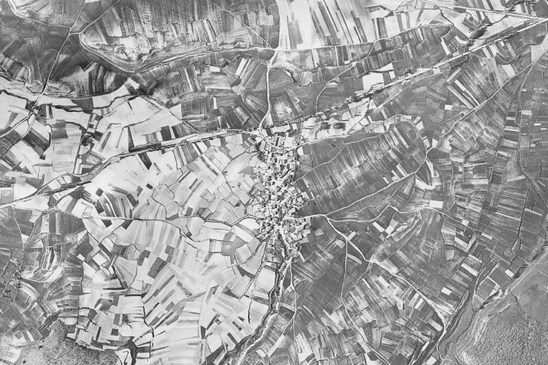 Ortofoto de 1956-1957 del núcleo de Villambistia