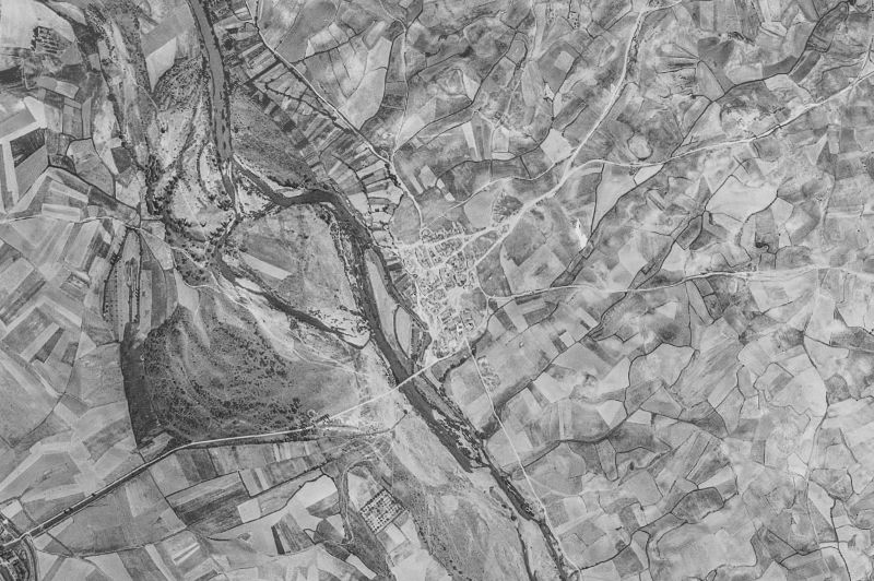 Ortofoto de 1956-1957 del núcleo de Zarzosa de Río Pisuerga