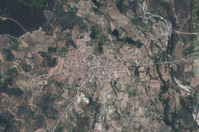 Ortofoto actual del núcleo de Madrigal de la Vera
