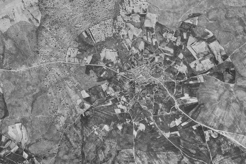 Ortofoto de 1956-1957 del núcleo de Pescueza