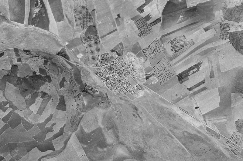 Ortofoto de 1956-1957 del núcleo de Picón