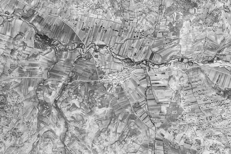 Ortofoto de 1956-1957 del núcleo de Arcos de la Sierra