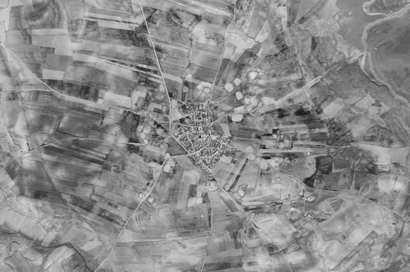 Ortofoto de 1956-1957 del núcleo de El Hito