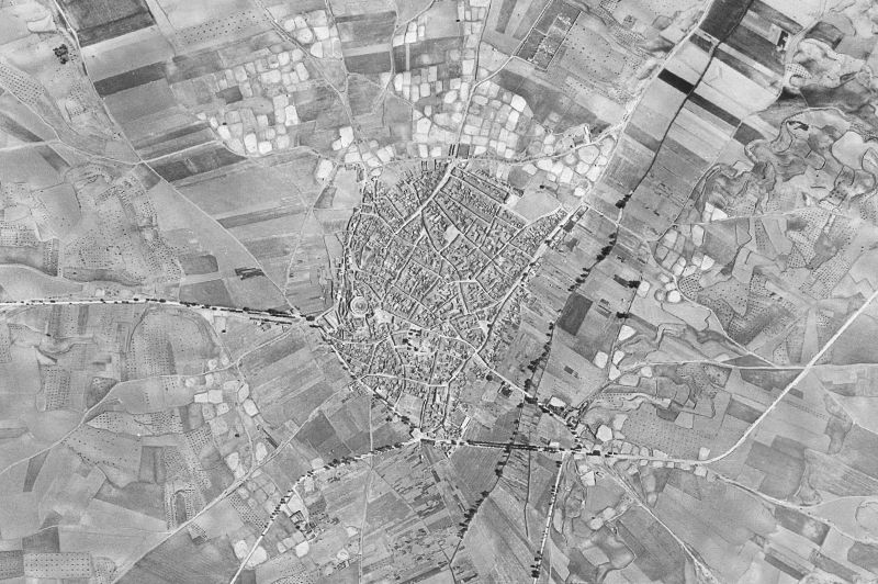 Ortofoto de 1956-1957 del núcleo de Iniesta