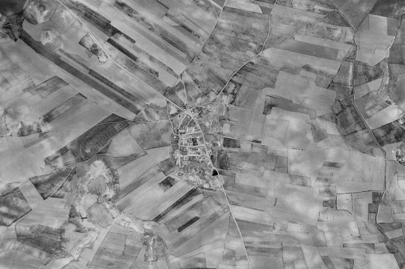 Ortofoto de 1956-1957 del núcleo de Monreal del Llano