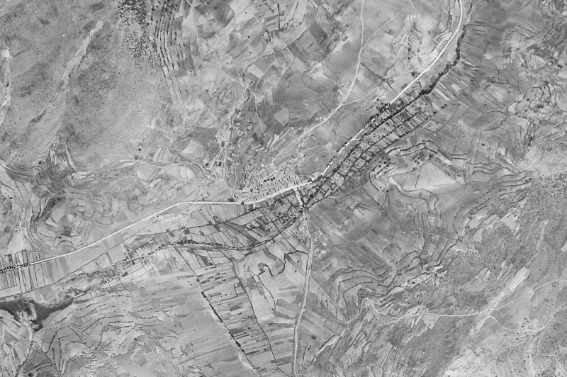 Ortofoto de 1956-1957 del núcleo de Salinas del Manzano