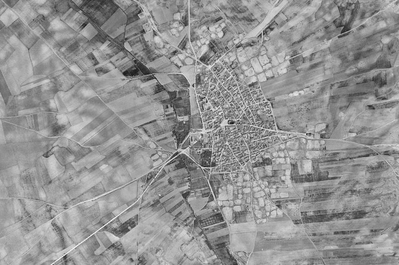 Ortofoto de 1956-1957 del núcleo de Santa María del Campo Rus