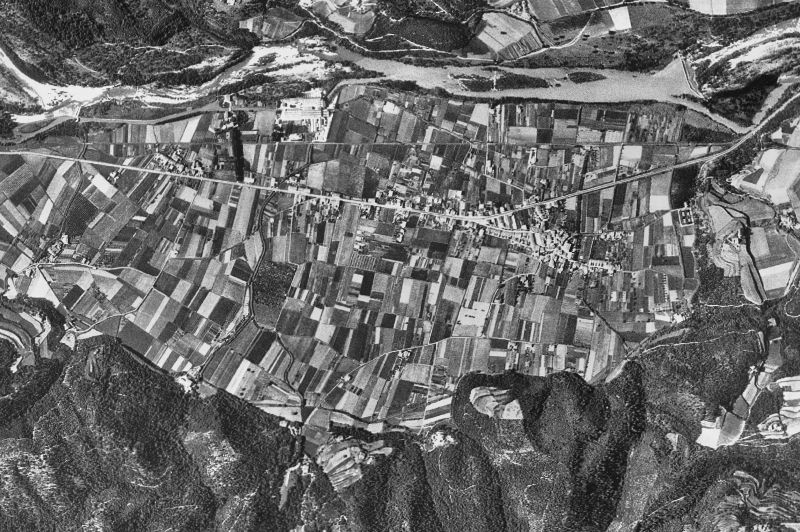 Ortofoto de 1956-1957 del núcleo de Bescanó