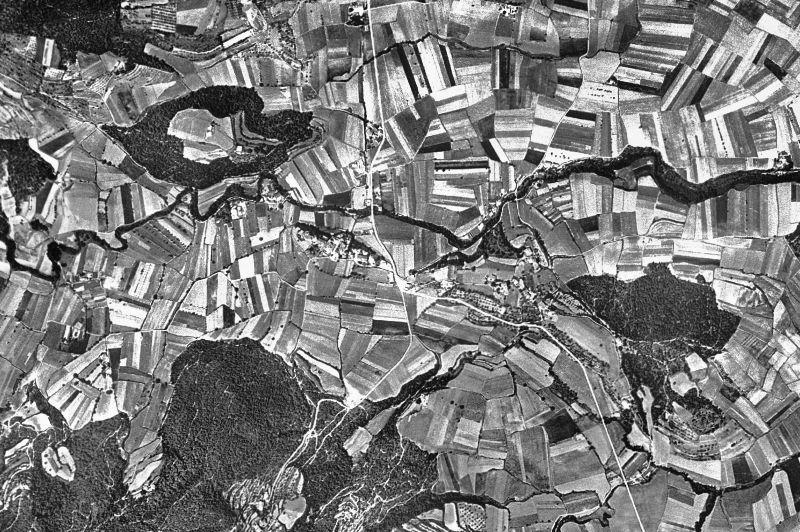 Ortofoto de 1956-1957 del núcleo de Camós