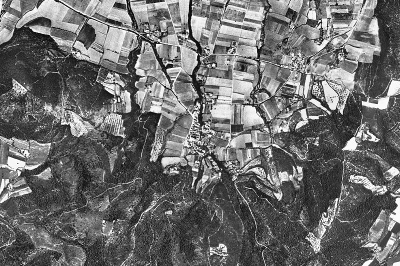 Ortofoto de 1956-1957 del núcleo de Juià