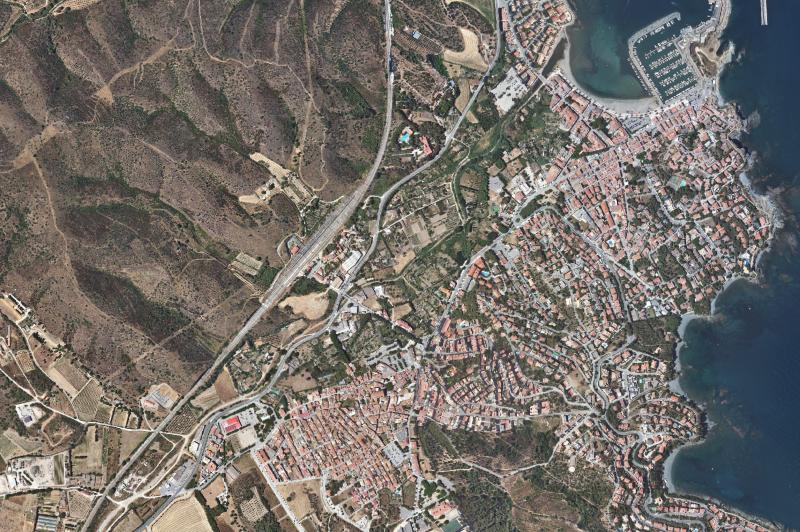 Ortofoto actual del núcleo de Llançà