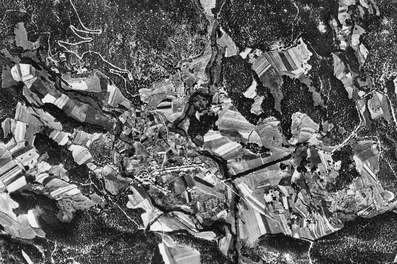 Ortofoto de 1956-1957 del núcleo de Maçanet de Cabrenys
