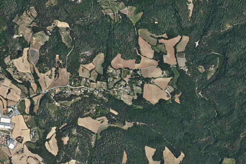 Ortofoto actual del núcleo de Sales de Llierca