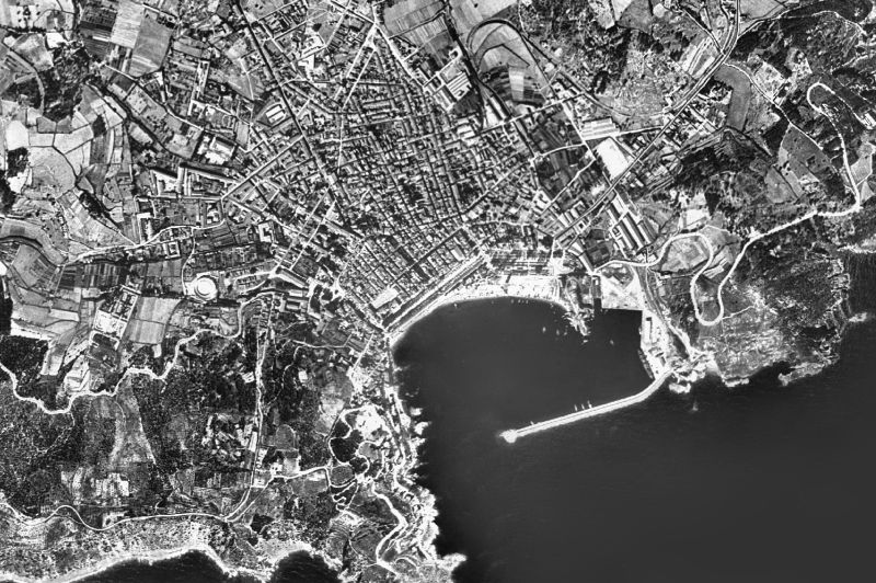 Ortofoto de 1956-1957 del núcleo de Sant Feliu de Guíxols