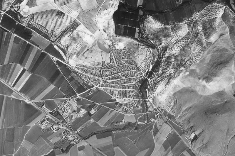 Ortofoto de 1956-1957 del núcleo de Pinos Puente