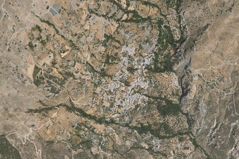 Ortofoto actual del núcleo de Alpujarra de la Sierra