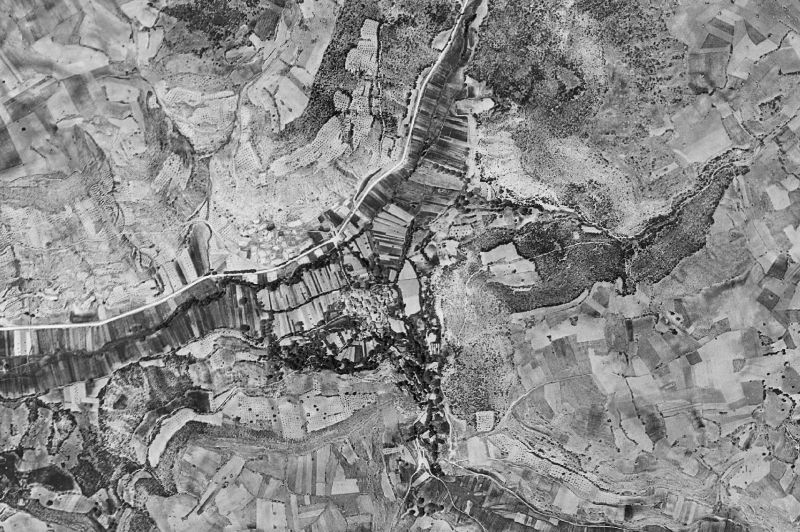 Ortofoto de 1956-1957 del núcleo de Irueste