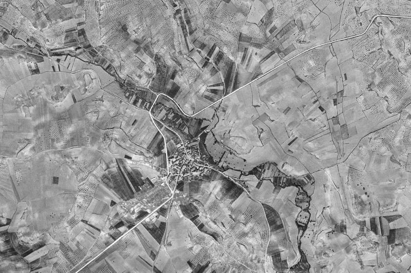 Ortofoto de 1956-1957 del núcleo de Millana