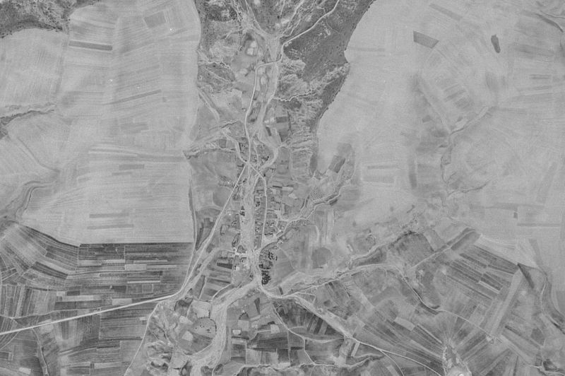 Ortofoto de 1956-1957 del núcleo de Valdenuño Fernández