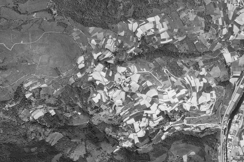 Ortofoto de 1956-1957 del núcleo de Hernialde