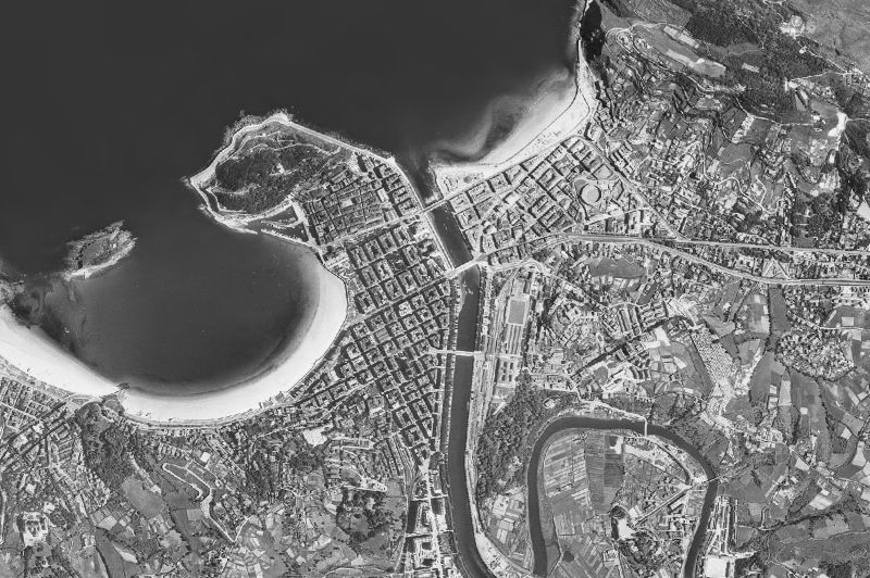 Ortofoto de 1956-1957 del núcleo de Donostia/San Sebastián