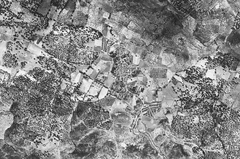 Ortofoto de 1956-1957 del núcleo de Higuera de la Sierra
