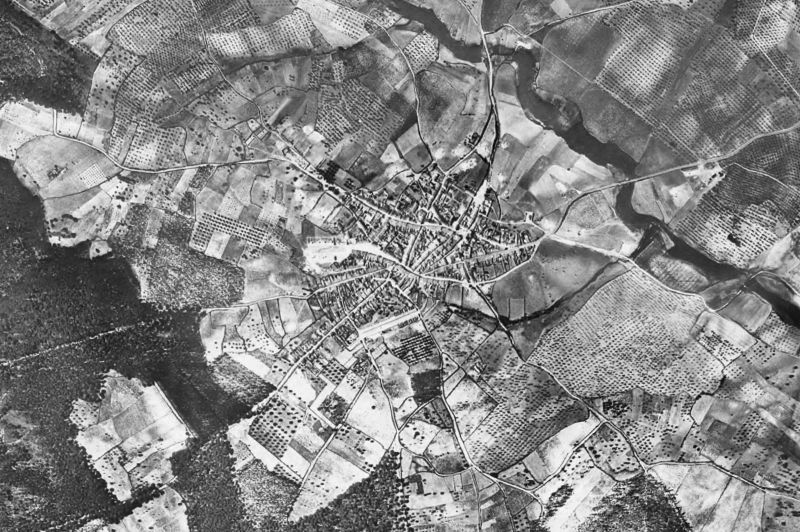 Ortofoto de 1956-1957 del núcleo de Hinojos
